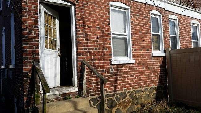 Building Photo - 1806 N Tatnall St