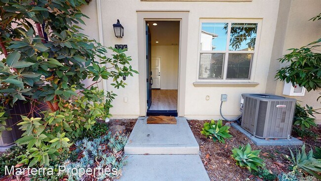 Foto del edificio - 2 br, 2 bath House - 376 Sunrise Ln.