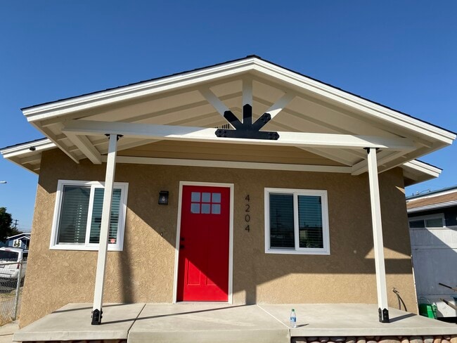 Building Photo - 4204 Cherokee Ave