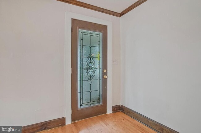 Foto del edificio - 1009 Tyler Ave