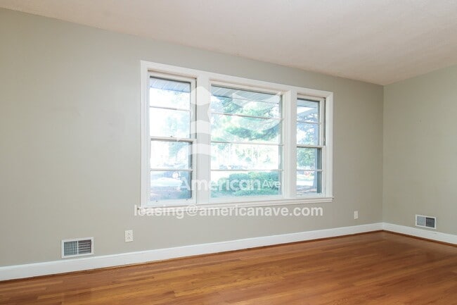 Building Photo - 3023 Pine Belt Rd