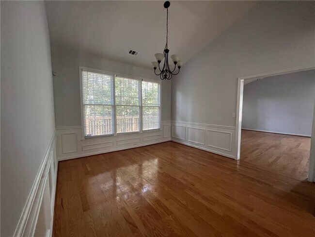 Building Photo - 1052 Tanners Point Dr