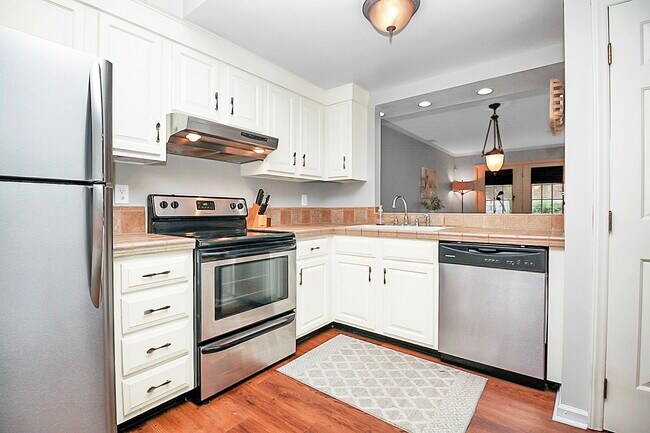 Foto del edificio - 2754 Tiergarten Ln