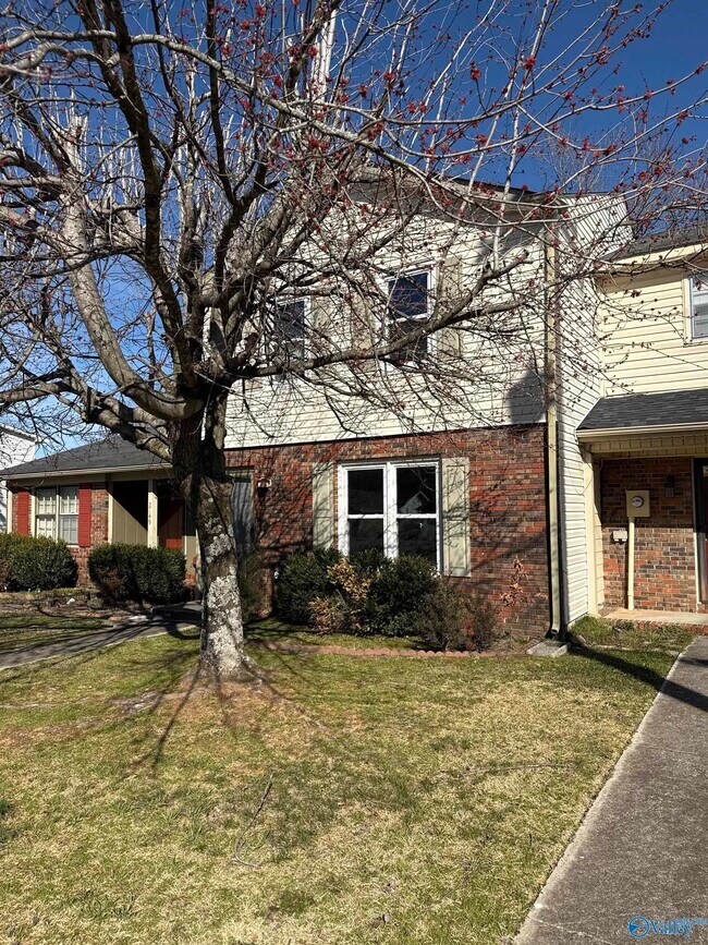 Foto del edificio - 2151 Westmead Dr SW