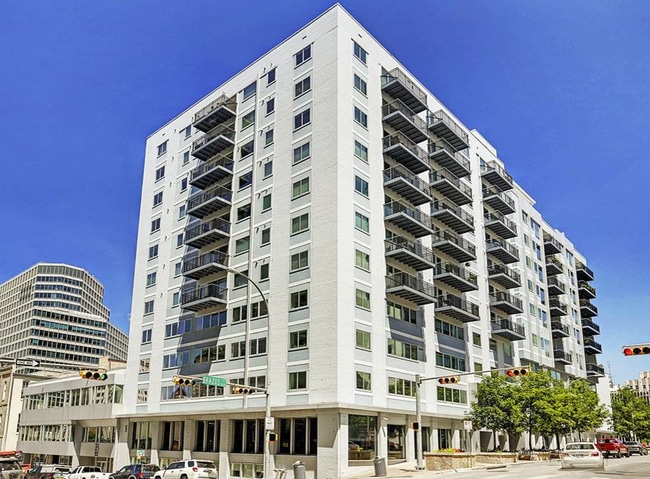 Foto del edificio - 800 Brazos St