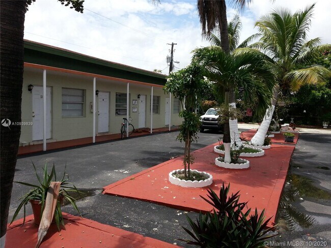 Building Photo - 645 NW 32nd St