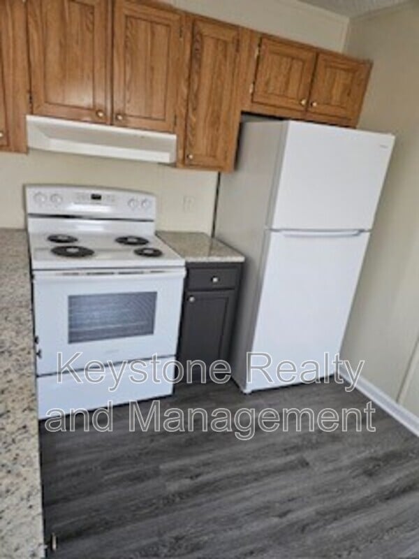 Foto del edificio - 815 Monroe Ln