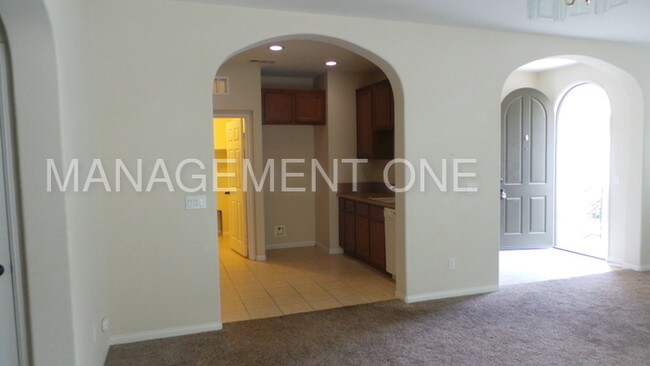 Foto del edificio - 4325 Junction St