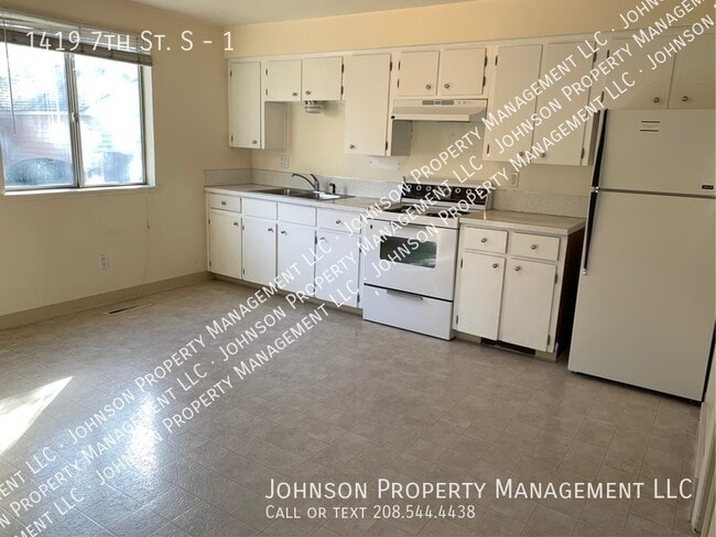 Foto del edificio - 1419 7th St S