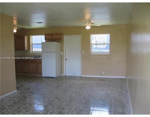 Building Photo - 2840 NW 15th Ct