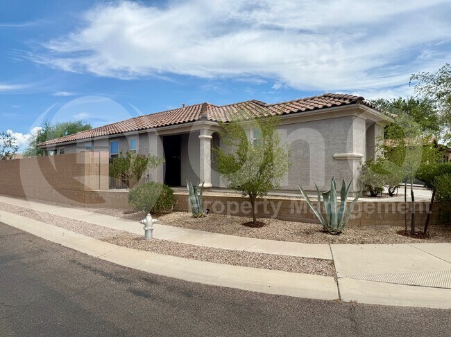 Foto del edificio - 4801 E Chickweed Dr