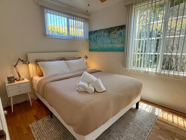 Building Photo - 6656–6670 W 86th Pl Los Angeles, CA 90045