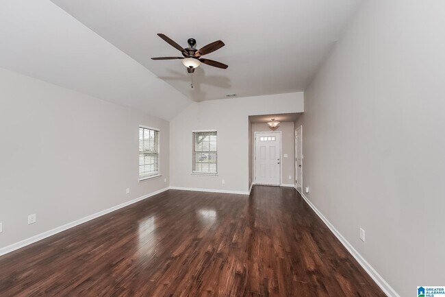 Foto del edificio - 948 Alise Cir