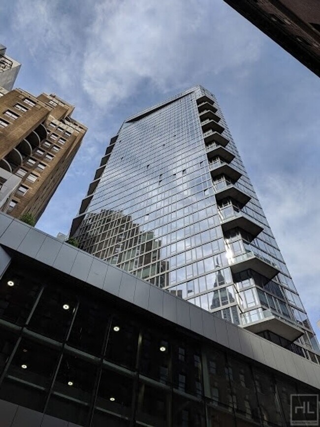 Building Photo - East 44th Street