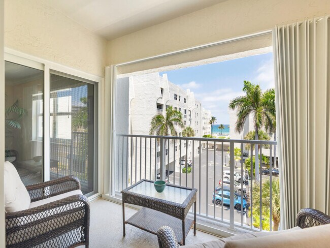 Building Photo - 3520 S Ocean Blvd