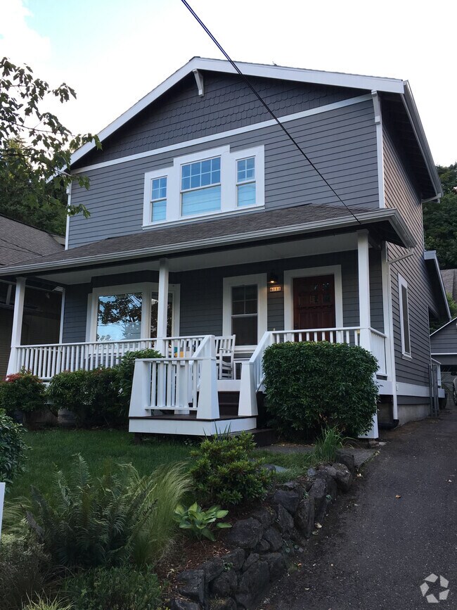 Southern Portland Houses for Rent with High Ceilings Portland, OR 1