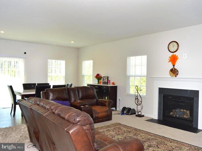 Foto del edificio - 5520 Ivy Hill Dr