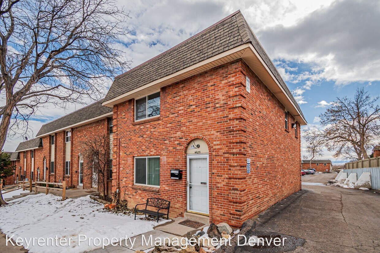 Primary Photo - 3 br, 3.5 bath House - 4625 S Lowell Blvd