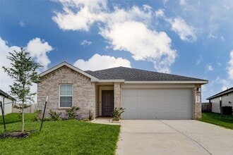 Building Photo - 31426 Yatesbury Ln