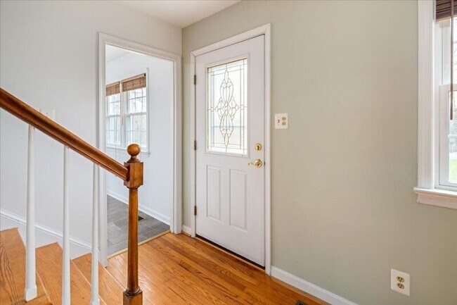 Building Photo - 181 Longstreet Ave