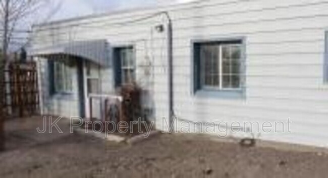 Foto del edificio - 1322 1st Ave NW