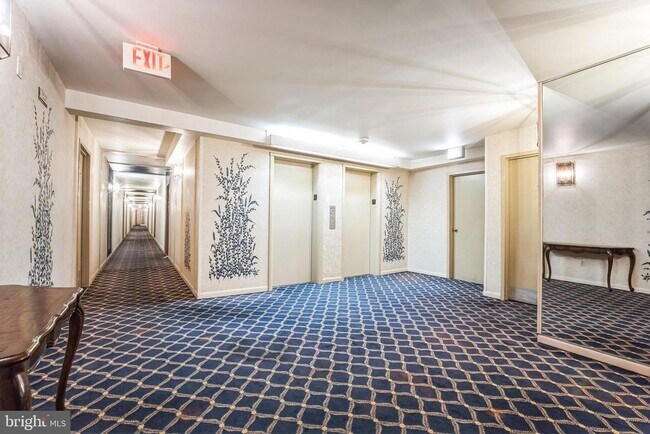 Foto del edificio - 5340 Holmes Run Pkwy