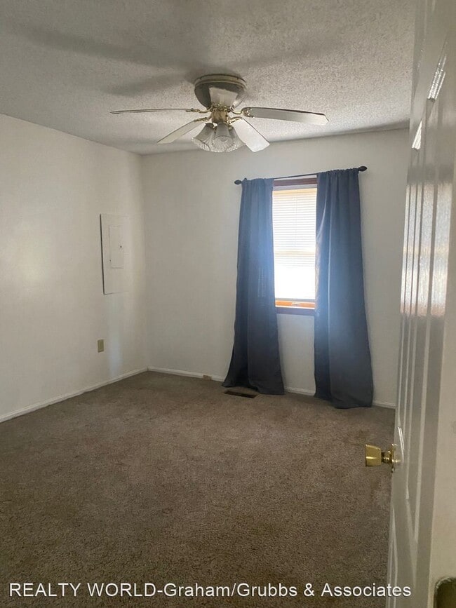 Building Photo - 3 br, 2 bath House - 9781 S. Turnpike Road
