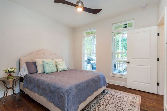 Foto del edificio - 2201 Wickerson Ave. Nashville, TN 37210