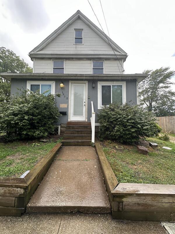 Primary Photo - 3658 W 58th St
