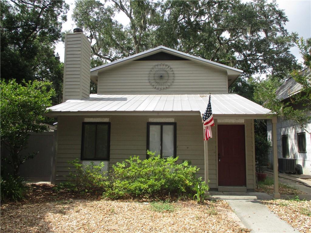 Primary Photo - 305 Palmetto St