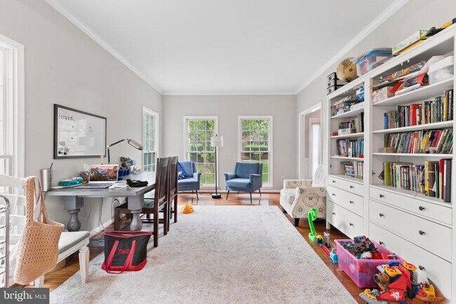 Foto del edificio - 46450 Saffron Ct