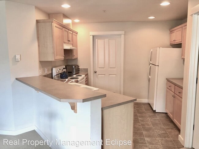 Building Photo - 2 br, 2 bath House - 10523 221st Ln NE #204