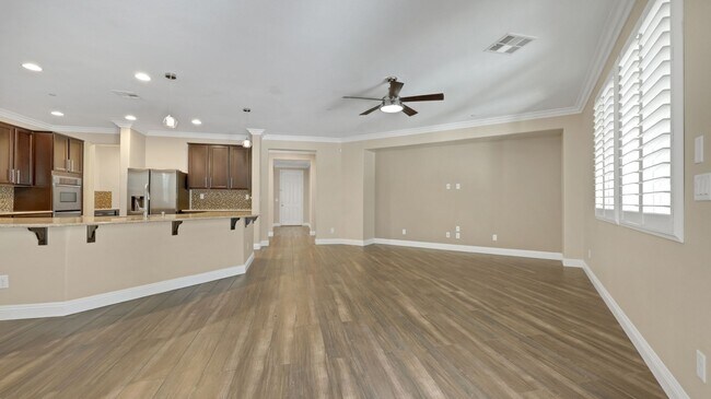 Building Photo - Large Inspirada Home!