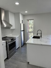 Building Photo - 5916 Gaston Ave