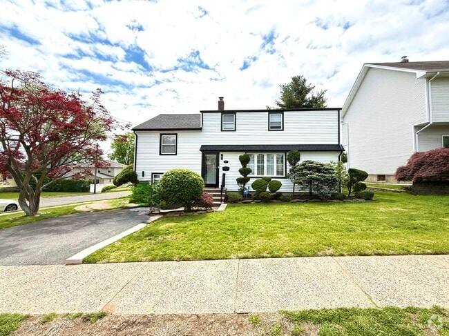 Building Photo - 44 Leonhardt Ct