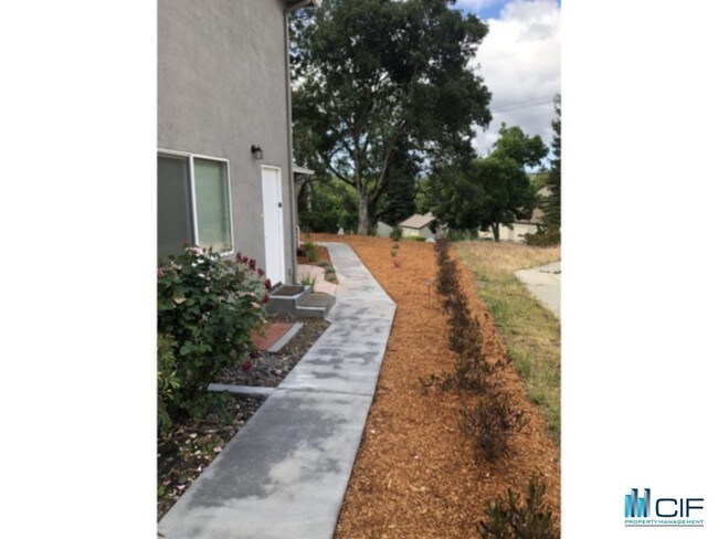 Foto del edificio - 192 Bean Creek Rd