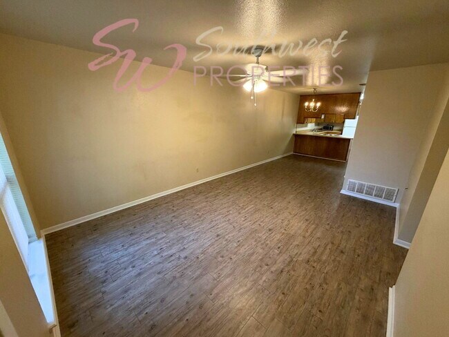 Foto del edificio - 3 bedroom 2 bath in an excellent neighborhood