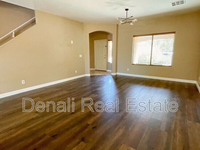Building Photo - 22256 E Via Del Rancho Rd