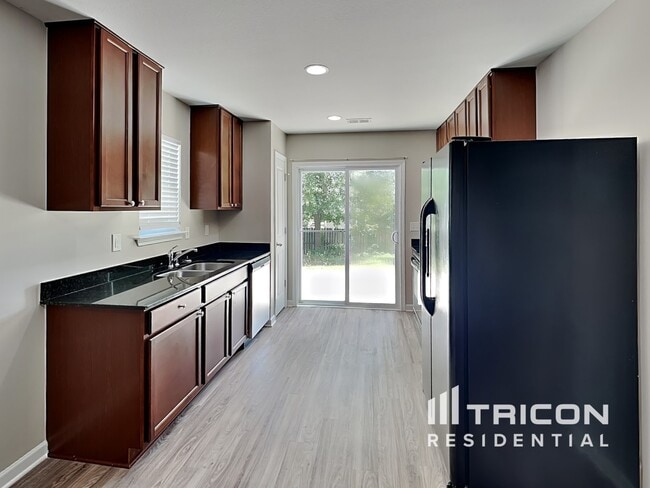 Building Photo - 1576 Rabon Farms Ln