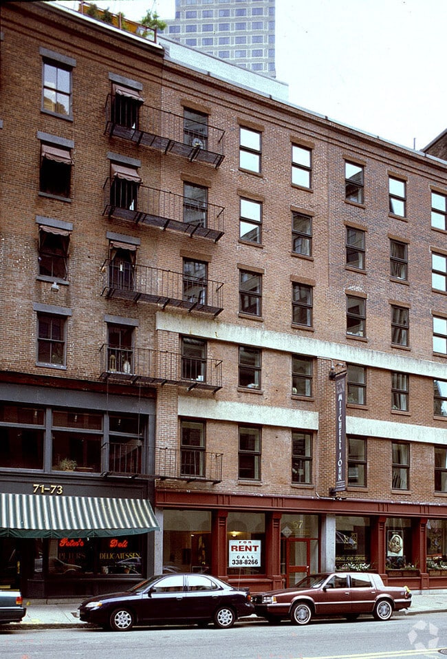 Building Photo - Flats on Broad