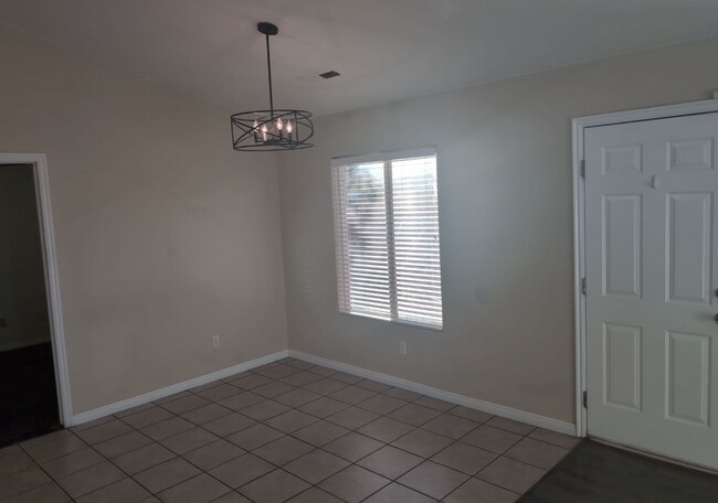 Foto del edificio - Home on a cul-de-sac in Ivins