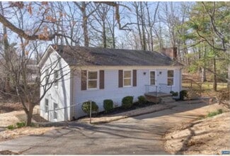 Building Photo - 106 Commonwealth Cir