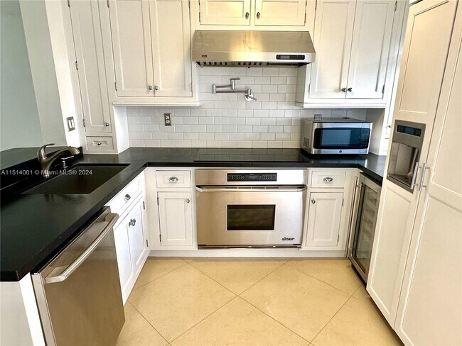Foto del edificio - 2501 NW 26th St