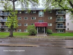 Building Photo - 9925-9983 83 Ave NW