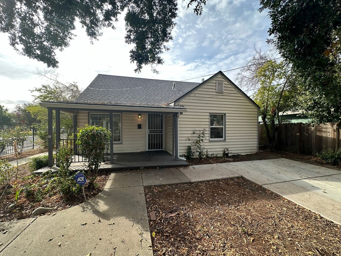 Primary Photo - 2 Bedroom with Upstairs Loft