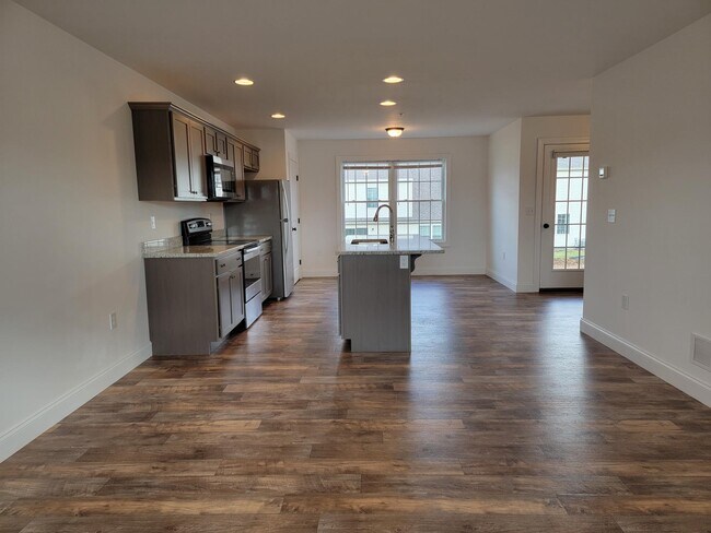 Foto del edificio - 438 Masonic Dr