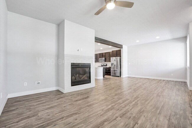 Foto del edificio - 5829 N Beeler St