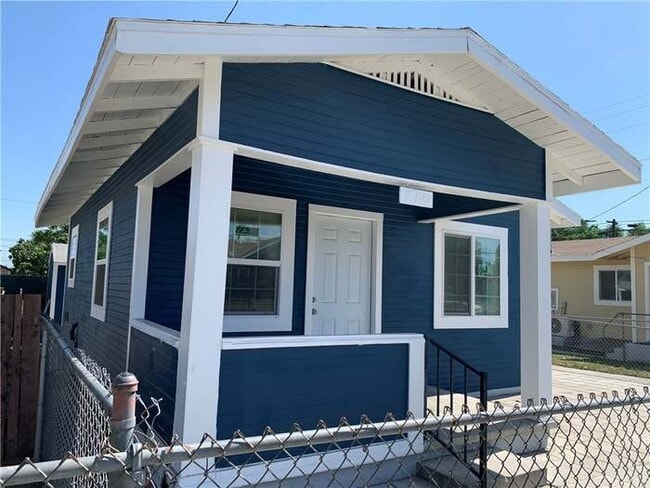 Building Photo - 710 E Nocta St