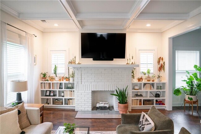 Foto del edificio - 1580 Pineview Terrace SW