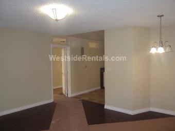 Primary Photo - 817 N Hudson Ave